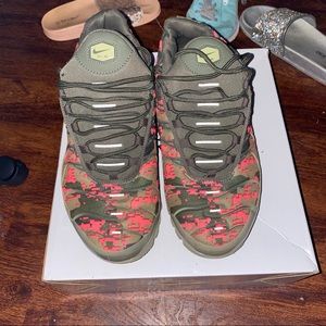 Nike shoes